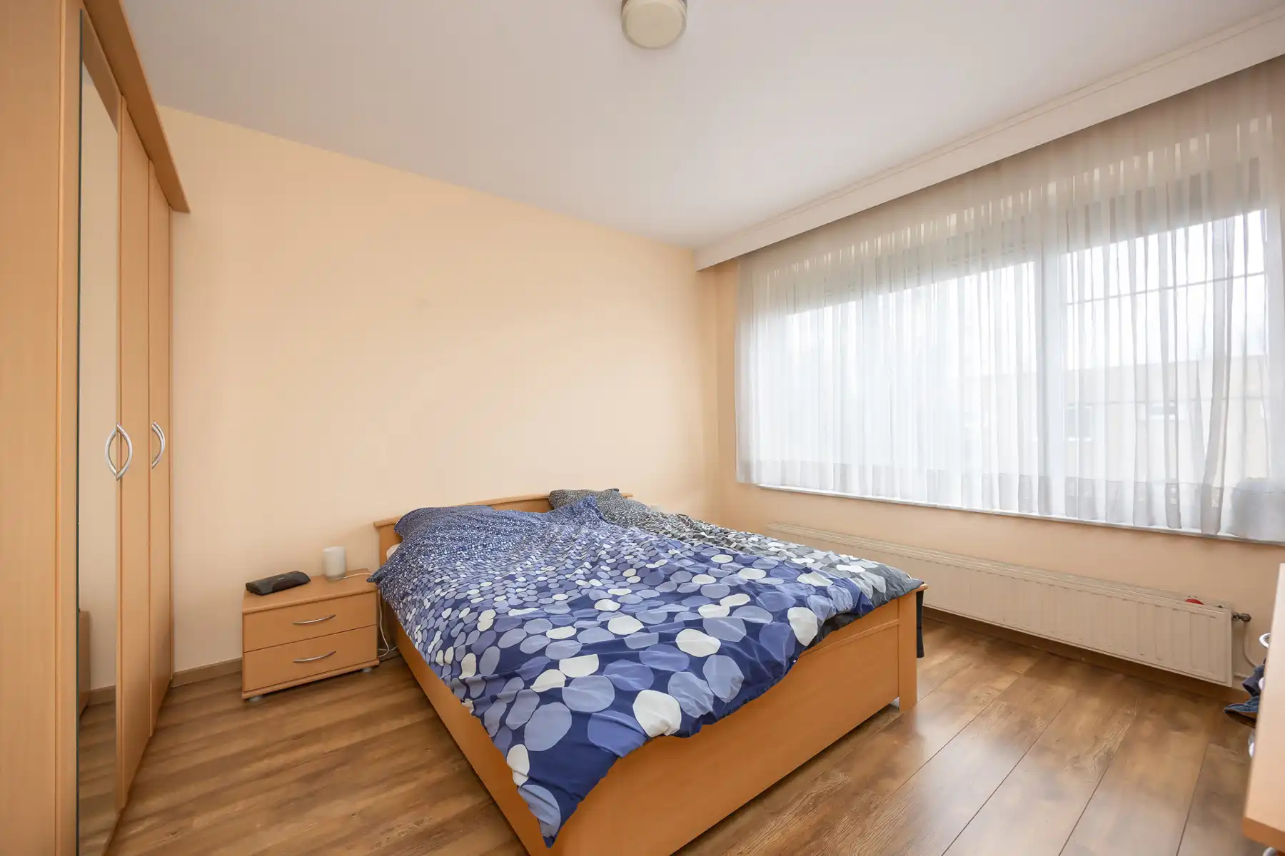 Gezellige halfopen bel-étage met oprit en zonnige tuin in Hoevenen! foto 9