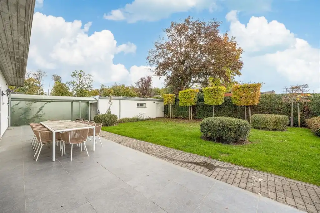 Instapklare villa met 4 à 5 slpk, tuin en EPC B  foto 3
