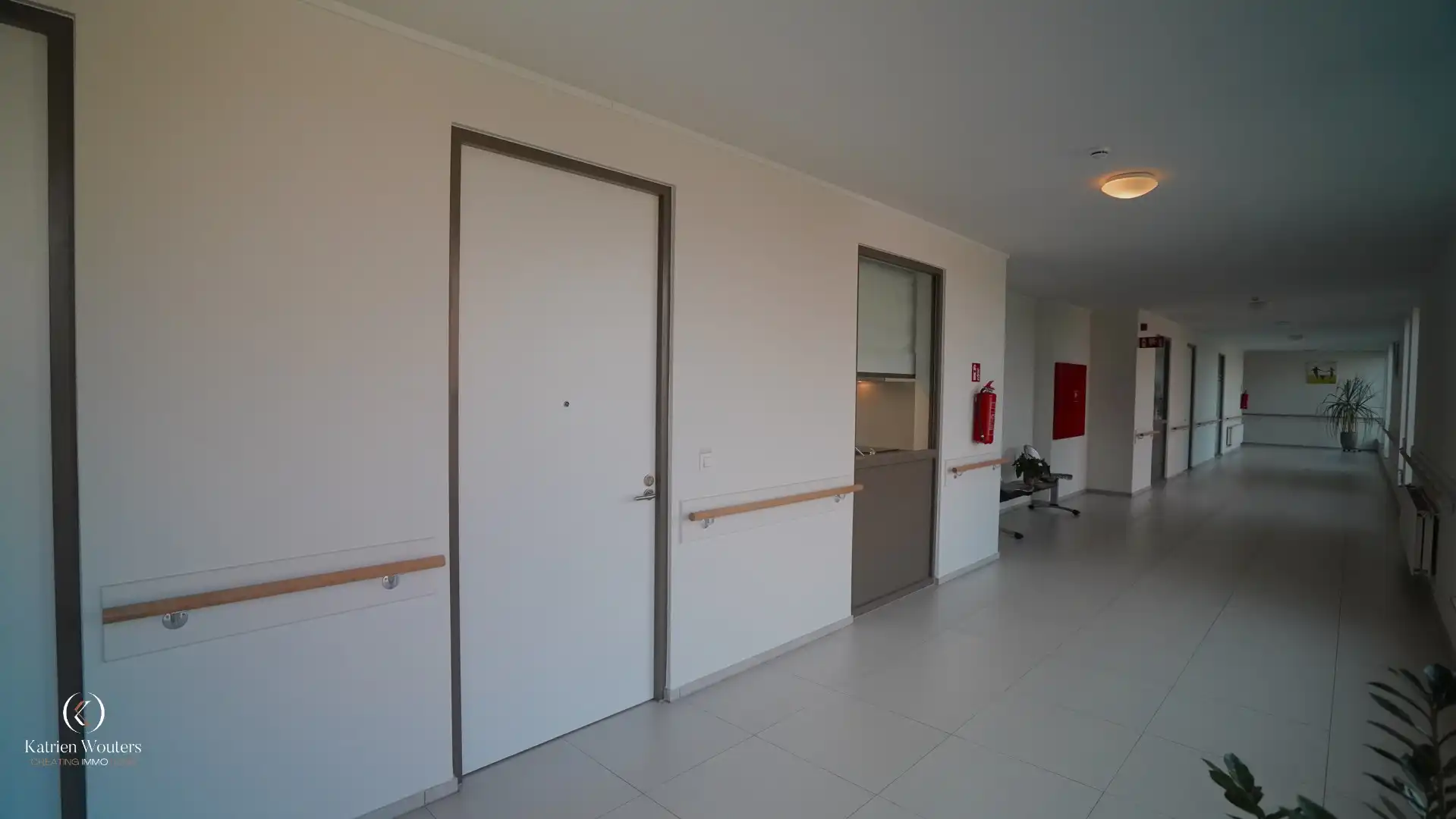 Erkend assistentie-appartement met terras in hartje Wellen foto 15