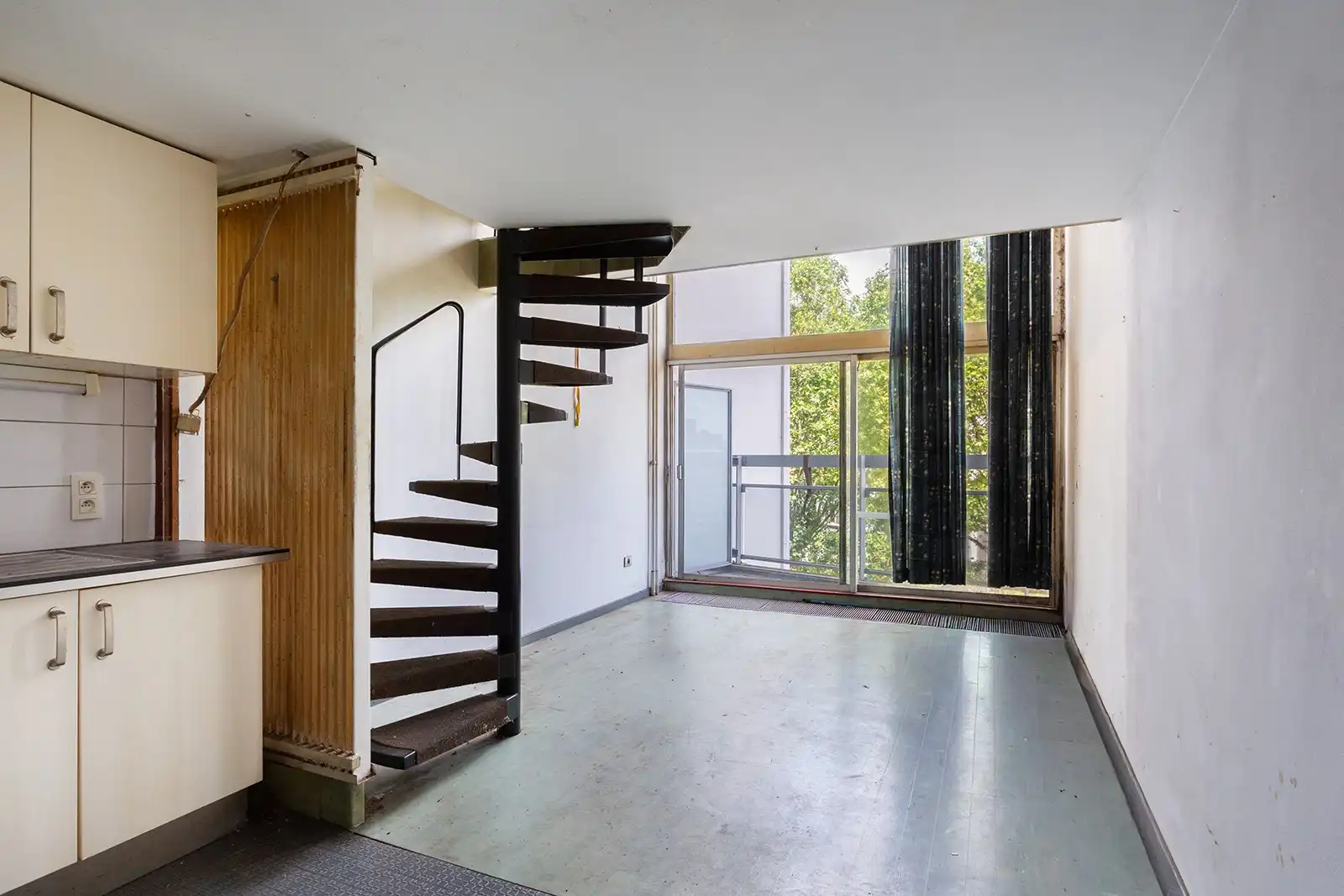 Geef deze duplexstudio een nieuw verhaal foto 4