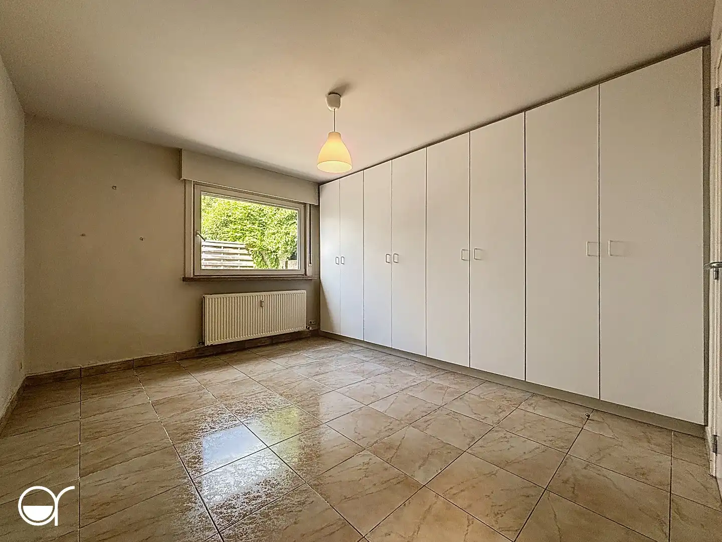 Meergezinswoning met 2 appartementen en kantoorruimte foto 8