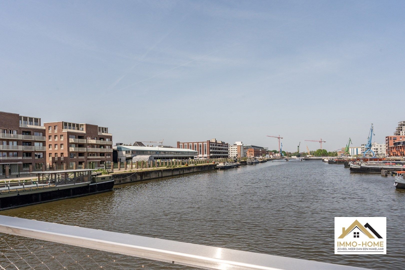 Nieuwbouw appartement met zicht op dokken te Gent foto 2