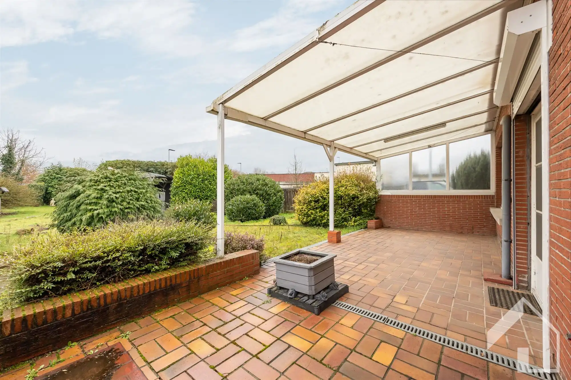 Open bebouwing met 4 slaapkamers! foto 18