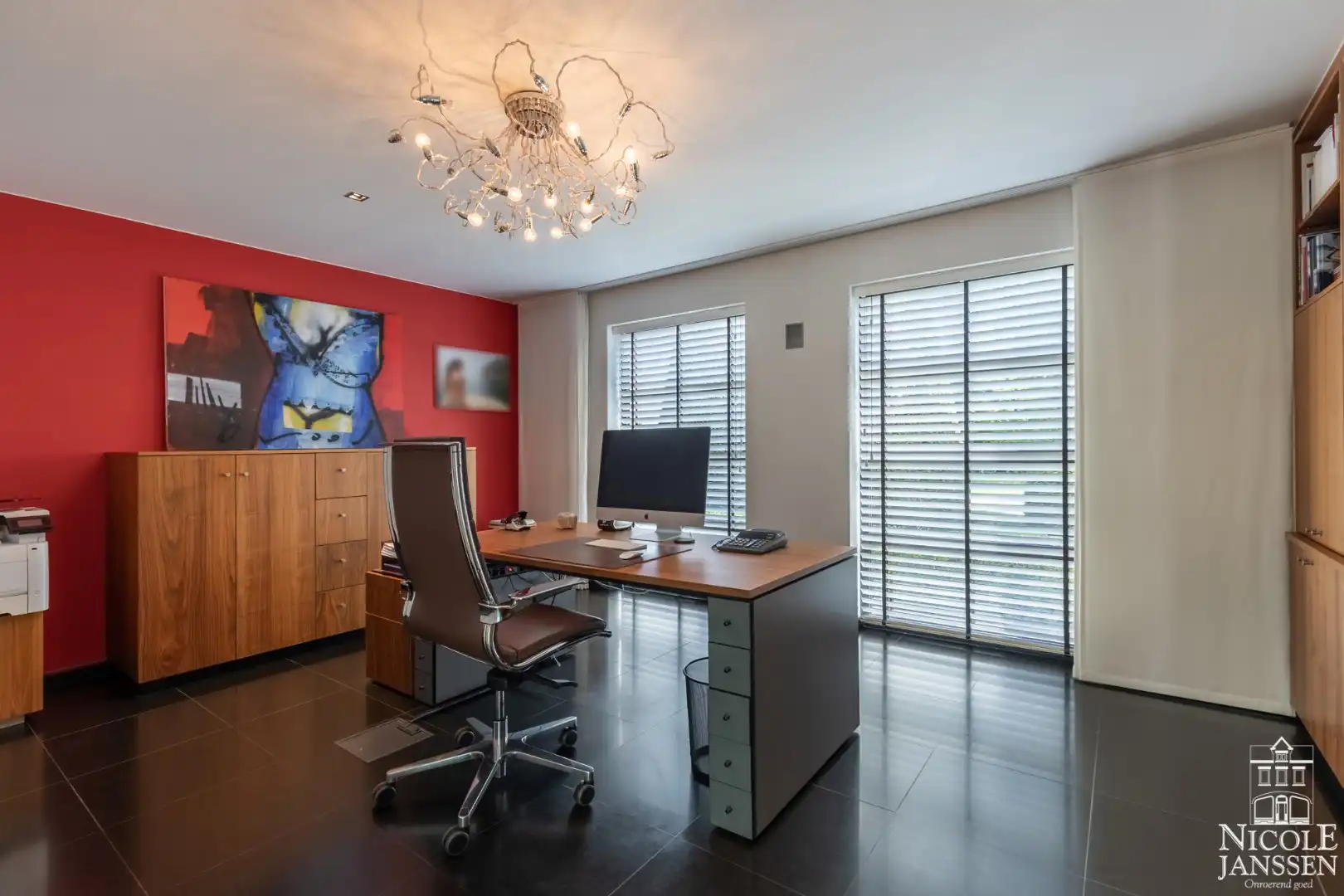 Luxueus ingerichte villa met vier slaapkamers en verzorgde tuin foto 12