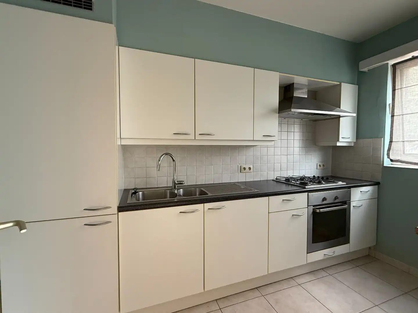 Hedendaags 2 slpk appartement met balkon foto 5