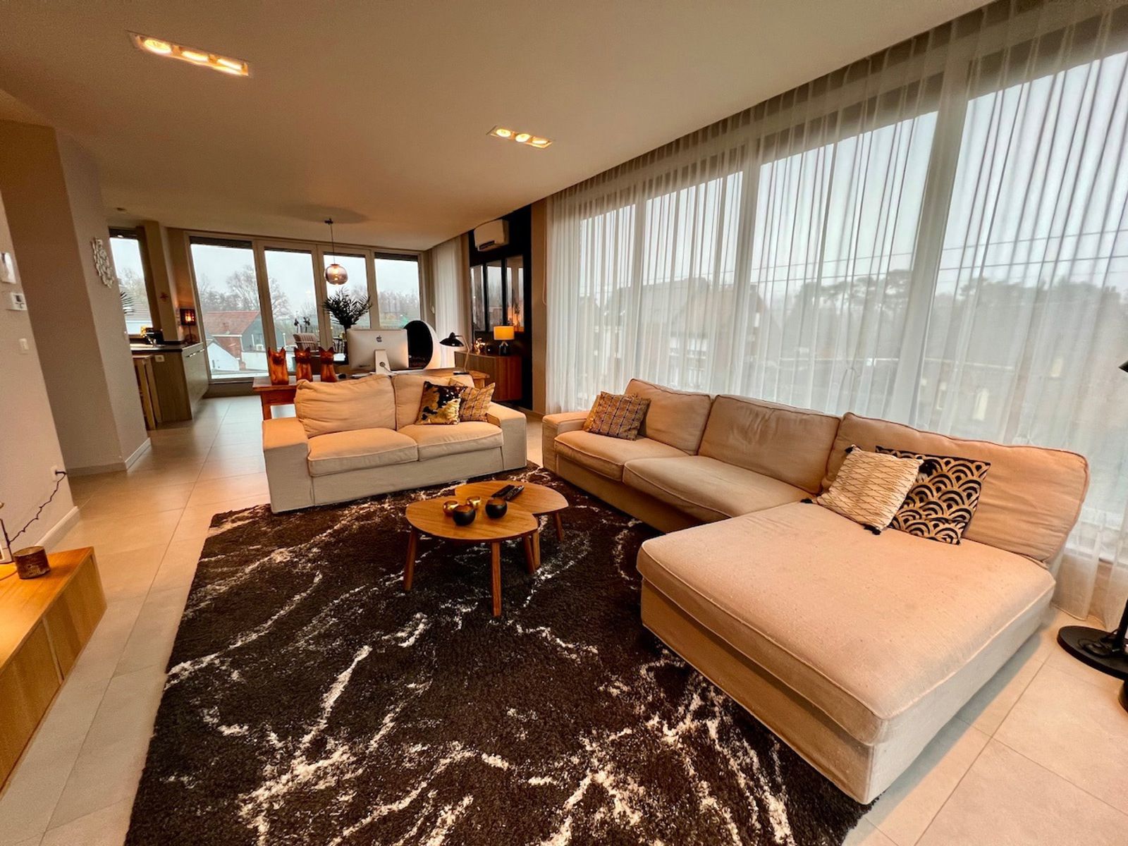 Luxueuze penthouse (136m²) met 2slpk en terras (70m²)  foto 3