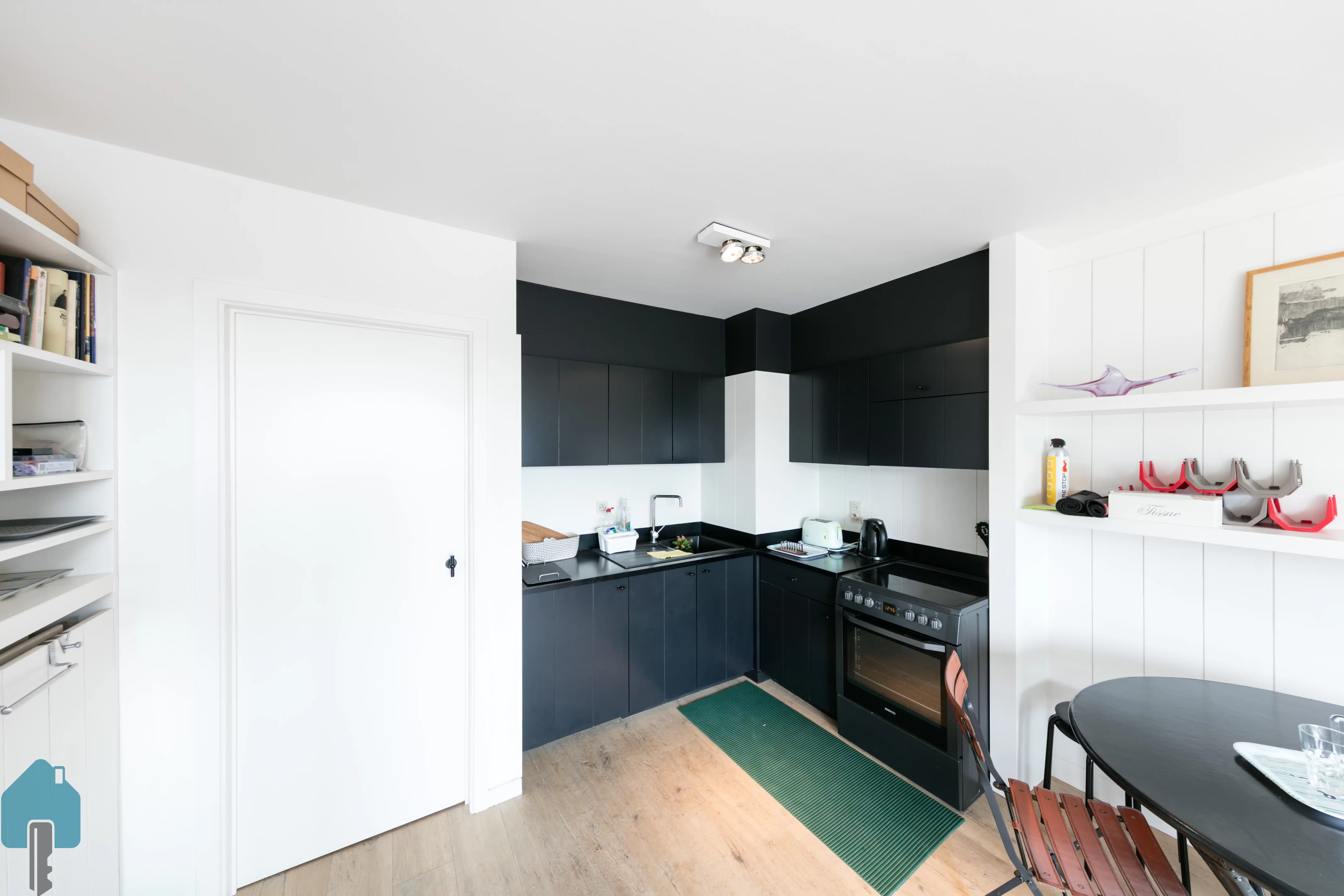 Lichtrijke gerenoveerde 1-slaapkamerappartement - uitstekend gelegen foto 5