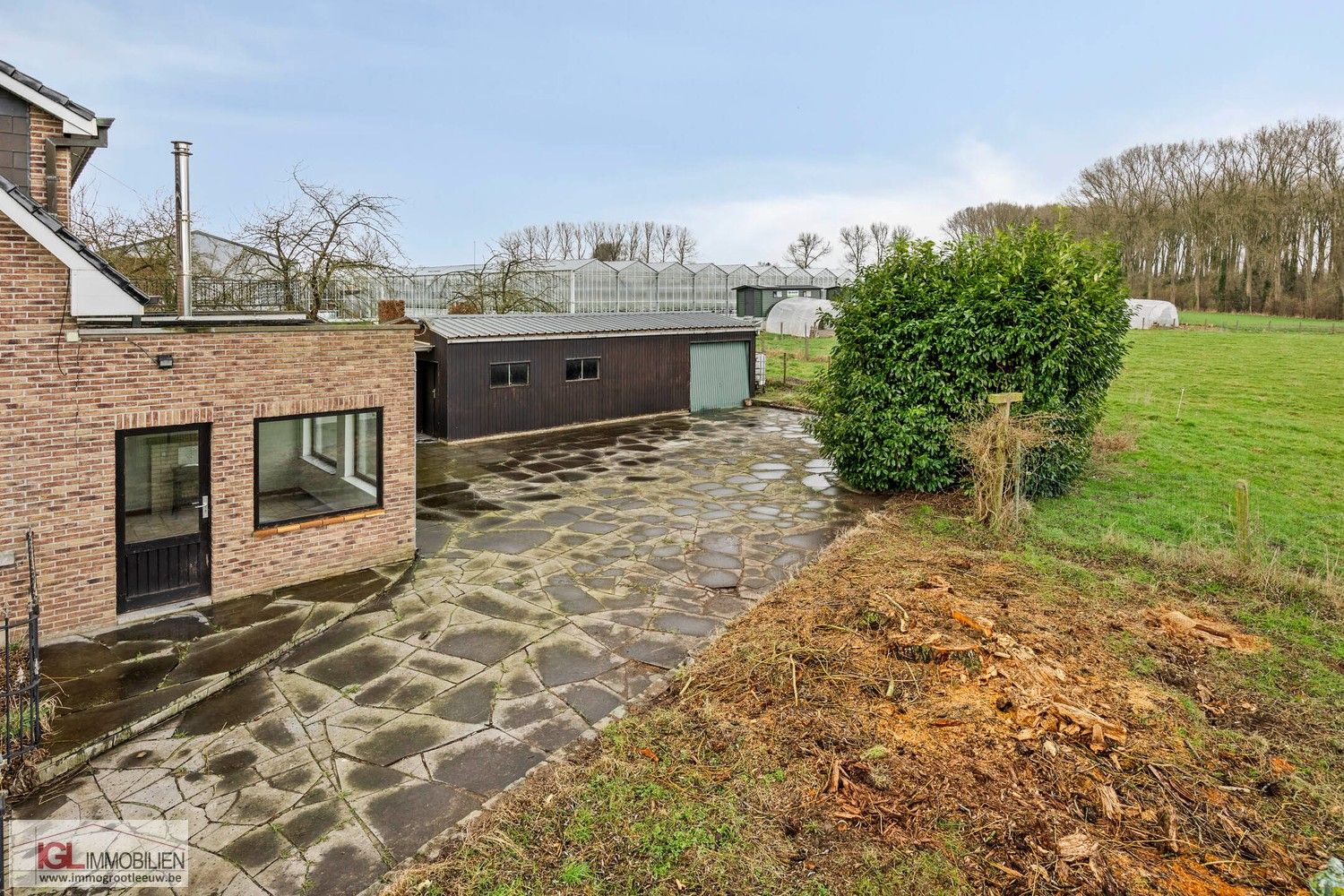 IGL stelt voor: een charmante villa met ruime tuin te koop in Lennik foto 3