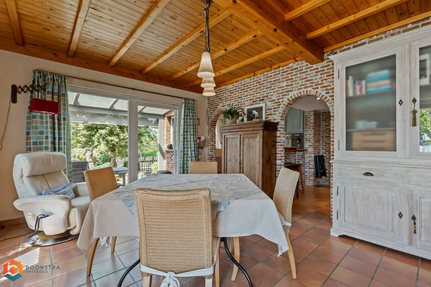 Hoeve op een ruim perceel van 5307 m² in prachtige groene omgeving foto 8