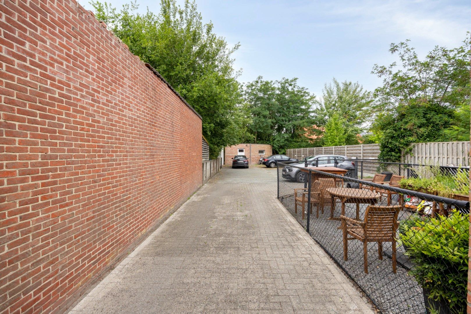 Studio met aparte slaapkamer, terras en autostaanplaats te OLV Olen ! foto 12