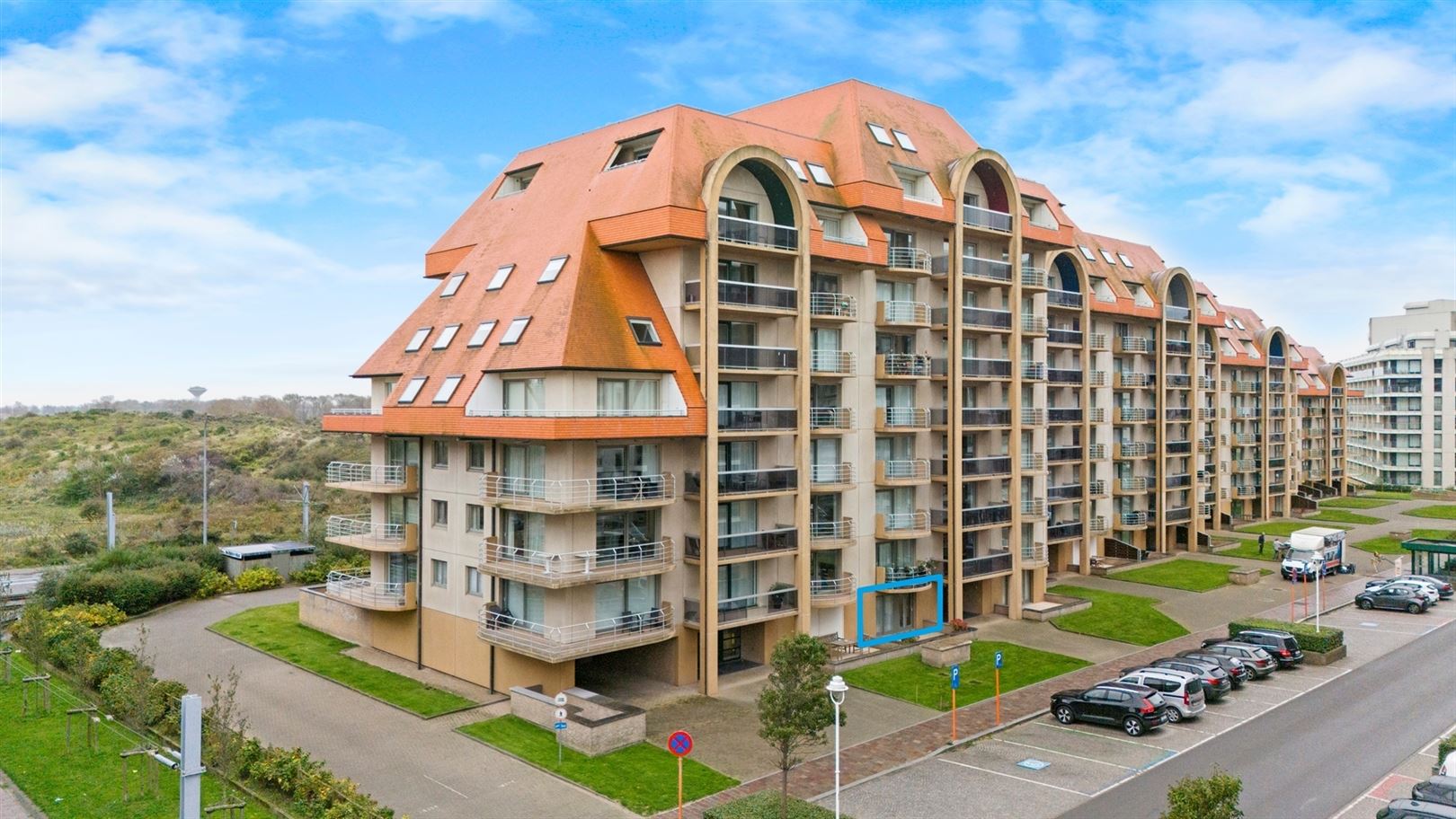 Heel mooi gelegen appartement met 1 slaapkamer in instapklare staat met groot terras foto 2