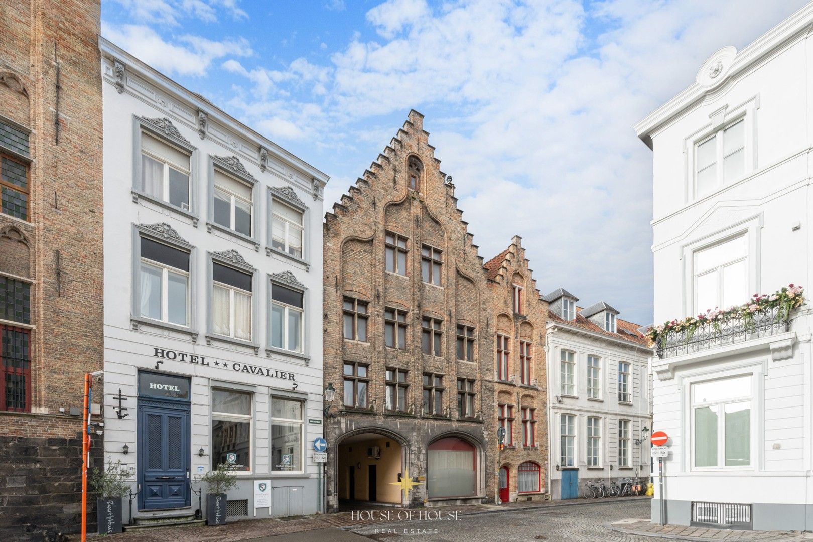 Bijzondere herenwoning met ruime garage in Brugse binnenstad foto 25