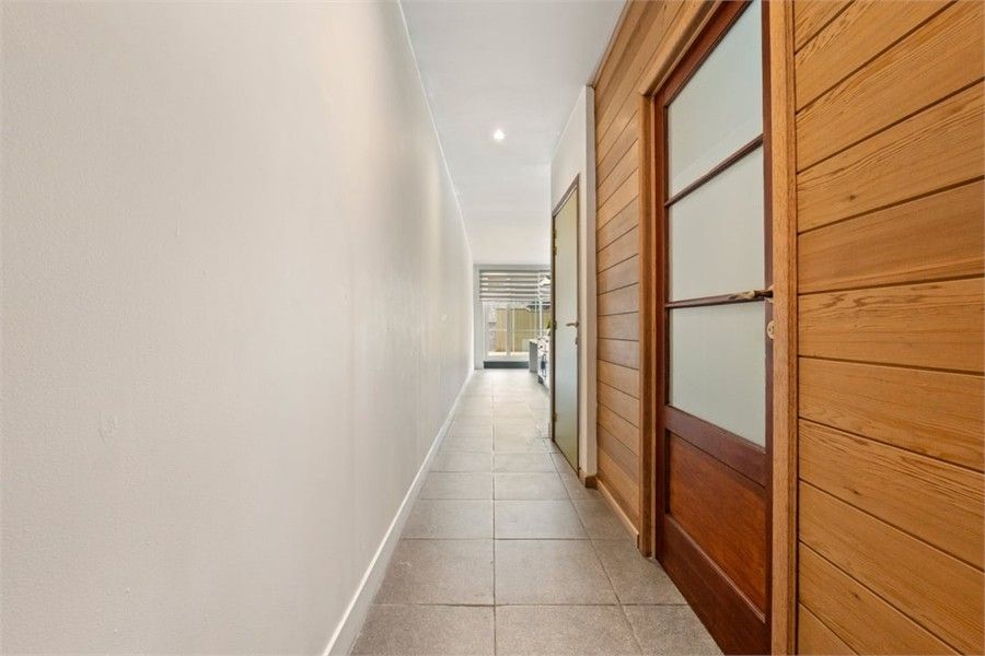 RUIM INSTAPKLAAR APPARTEMENT MET RUIM TERRAS IN HET CENTRUM VAN SINT-TRUIDEN foto 6