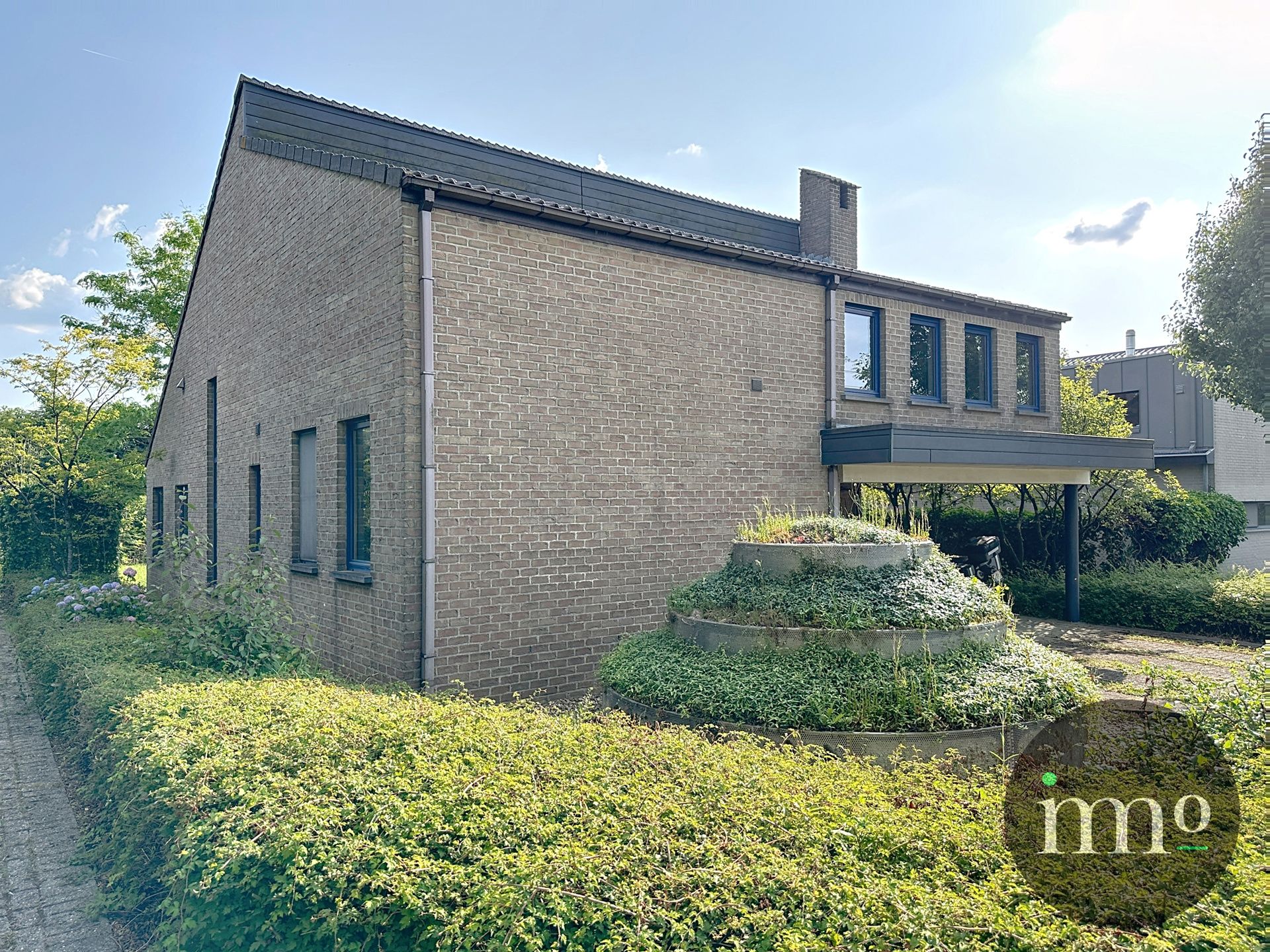 Topligging! Viergevel in groene omgeving foto 3