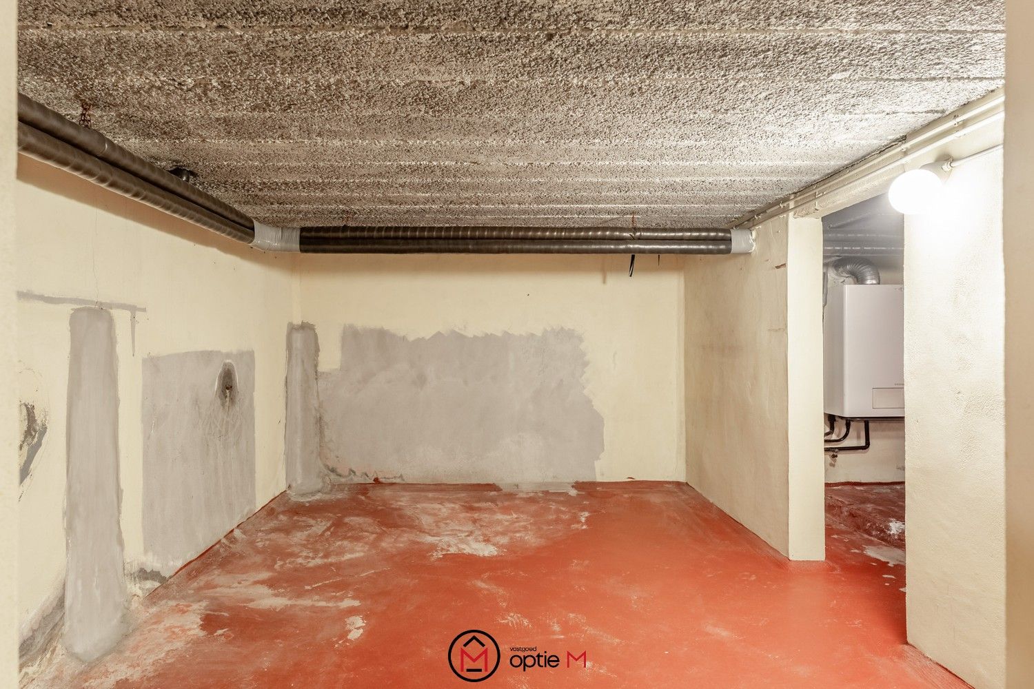 RUSTIG GELEGEN RUIME WONING MET GARAGE foto 22