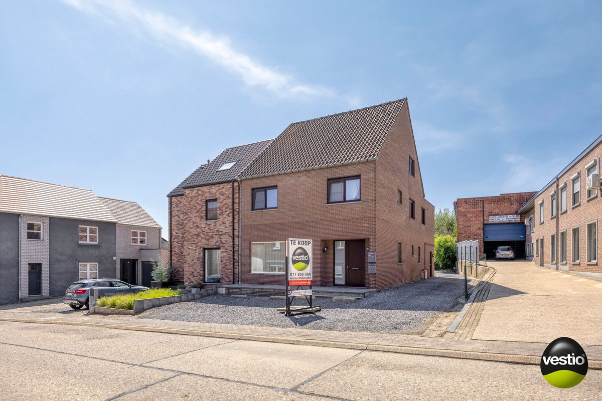 INVESTERINGSPAND MET 2 VERHUURDE APPARTEMENTEN TE RIJKHOVEN. foto 22