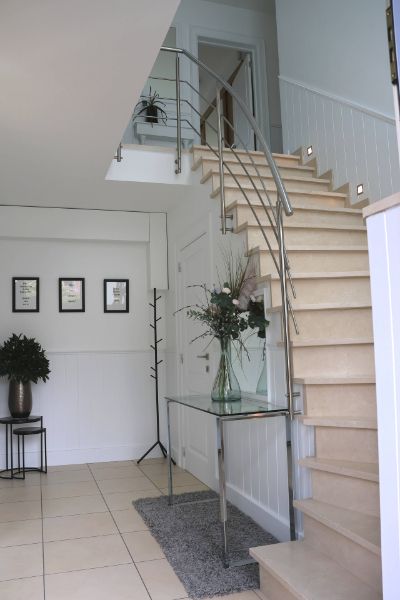 Zeer rustig gelegen villa van 330m² op 8a45ca met prachtige zuidgerichte tuin foto 3