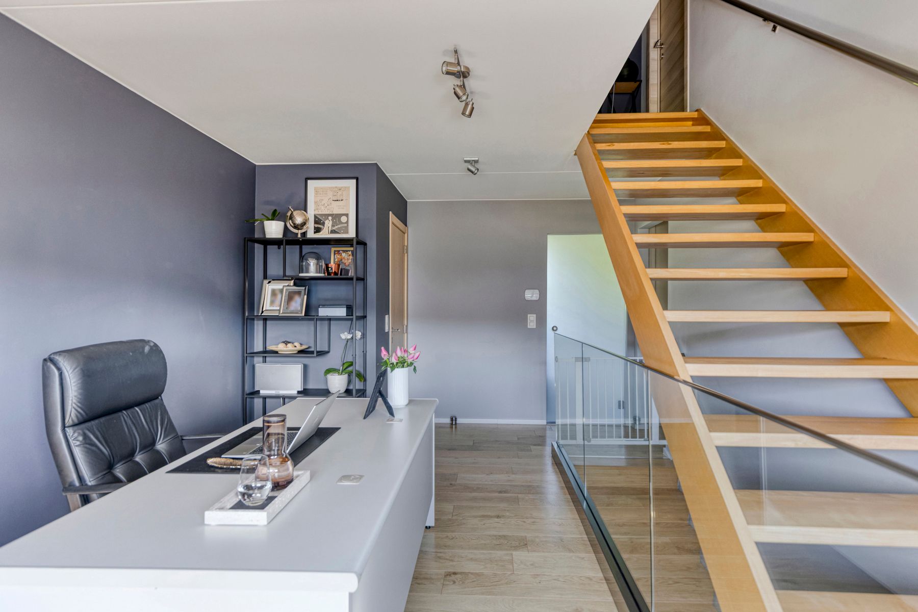 INSTAPKLARE FAMILIEWONING (4 SLAAPKAMERS + BUREAU) TE KOOP foto 24