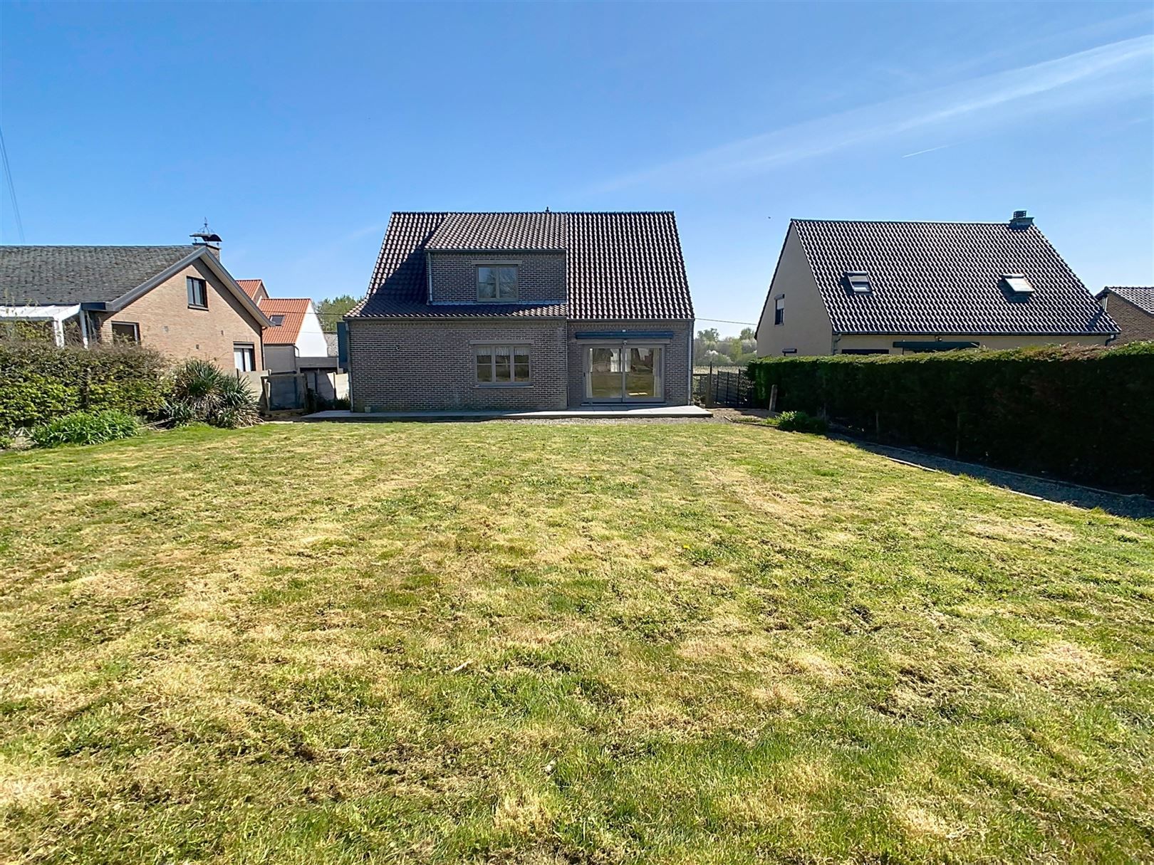 Ruime open bebouwing, 4 slpks, garage, tuin, 10a 54ca foto 36