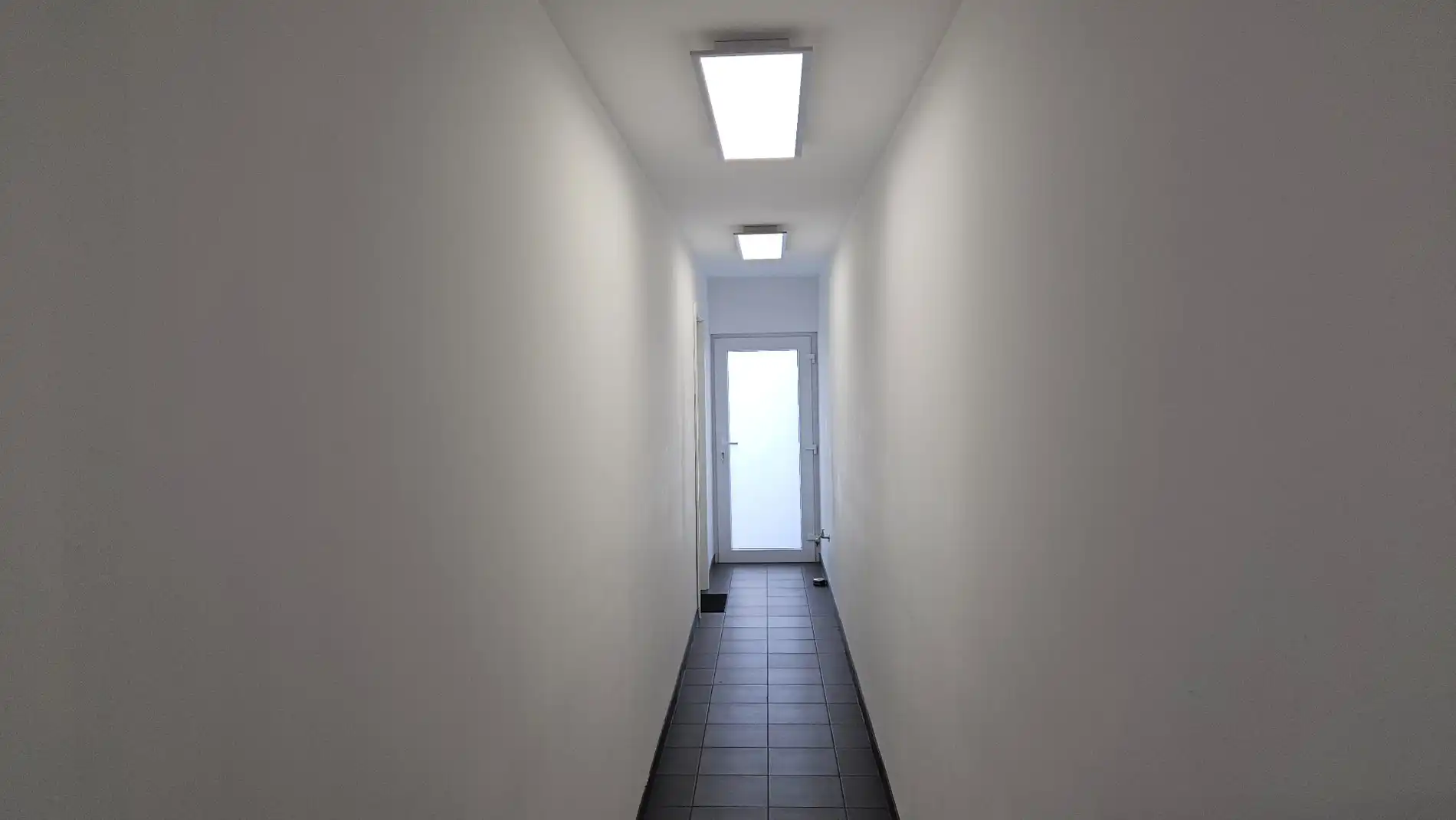 Uiterst ruime woning met 3 grote slk, garage en tuintje in centrum Berlare foto 10