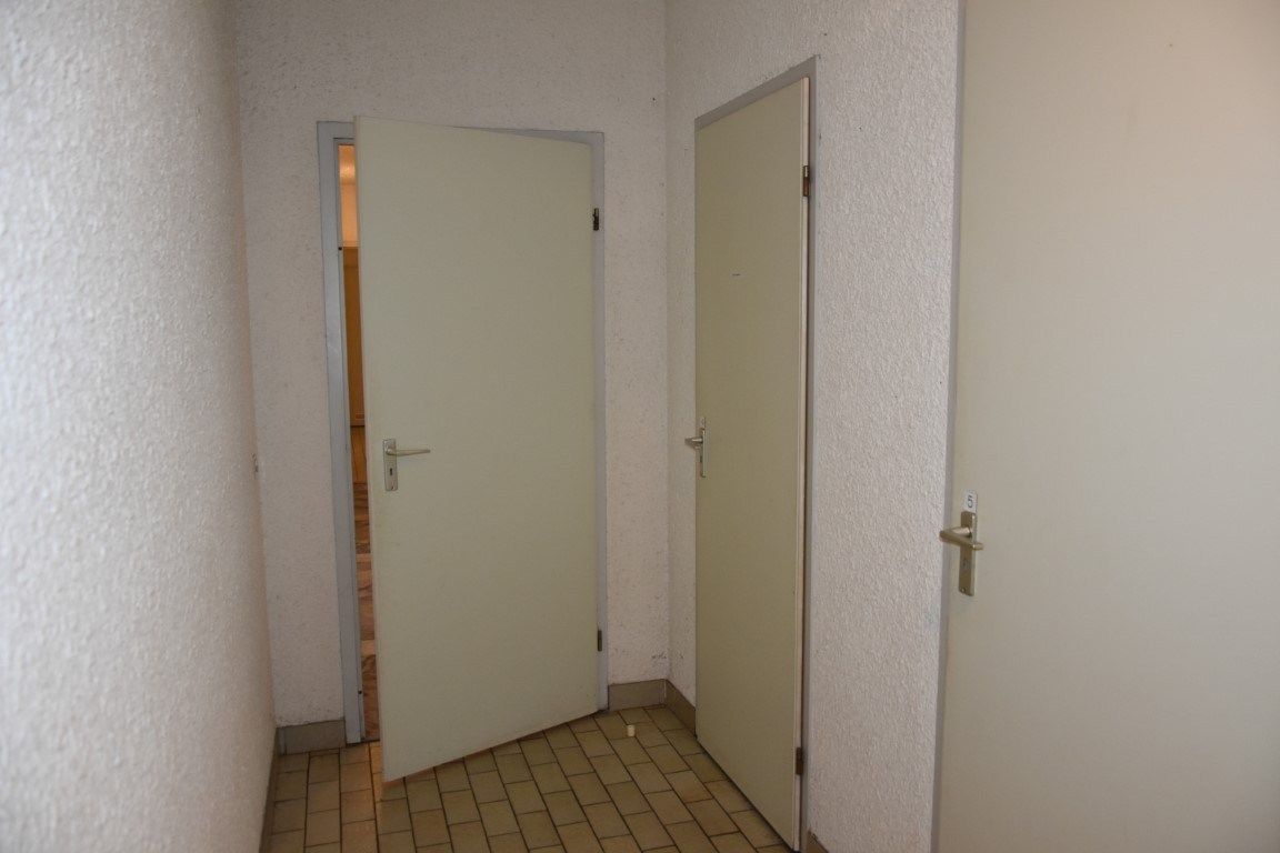 gemeubileerde studio met berging en buitenparking foto 7