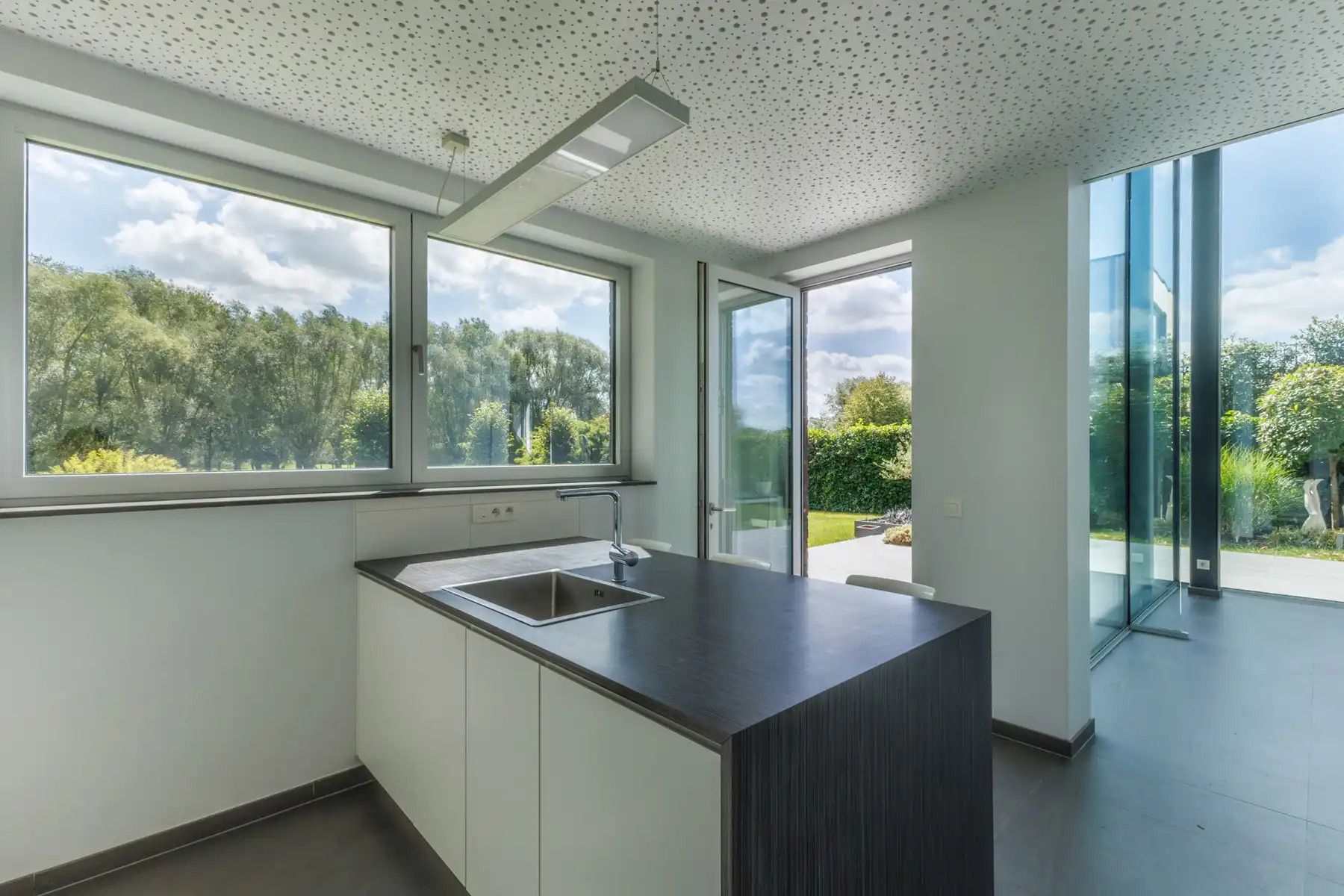 Moderne, luxueuze villa foto 13