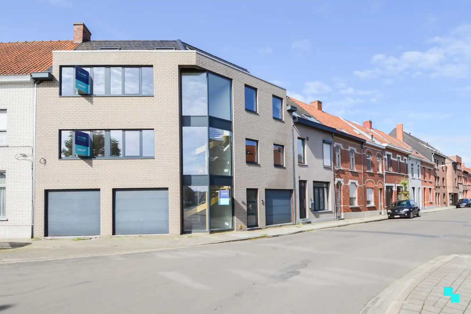 Nieuwbouwappartement te hartje Izegem foto 2