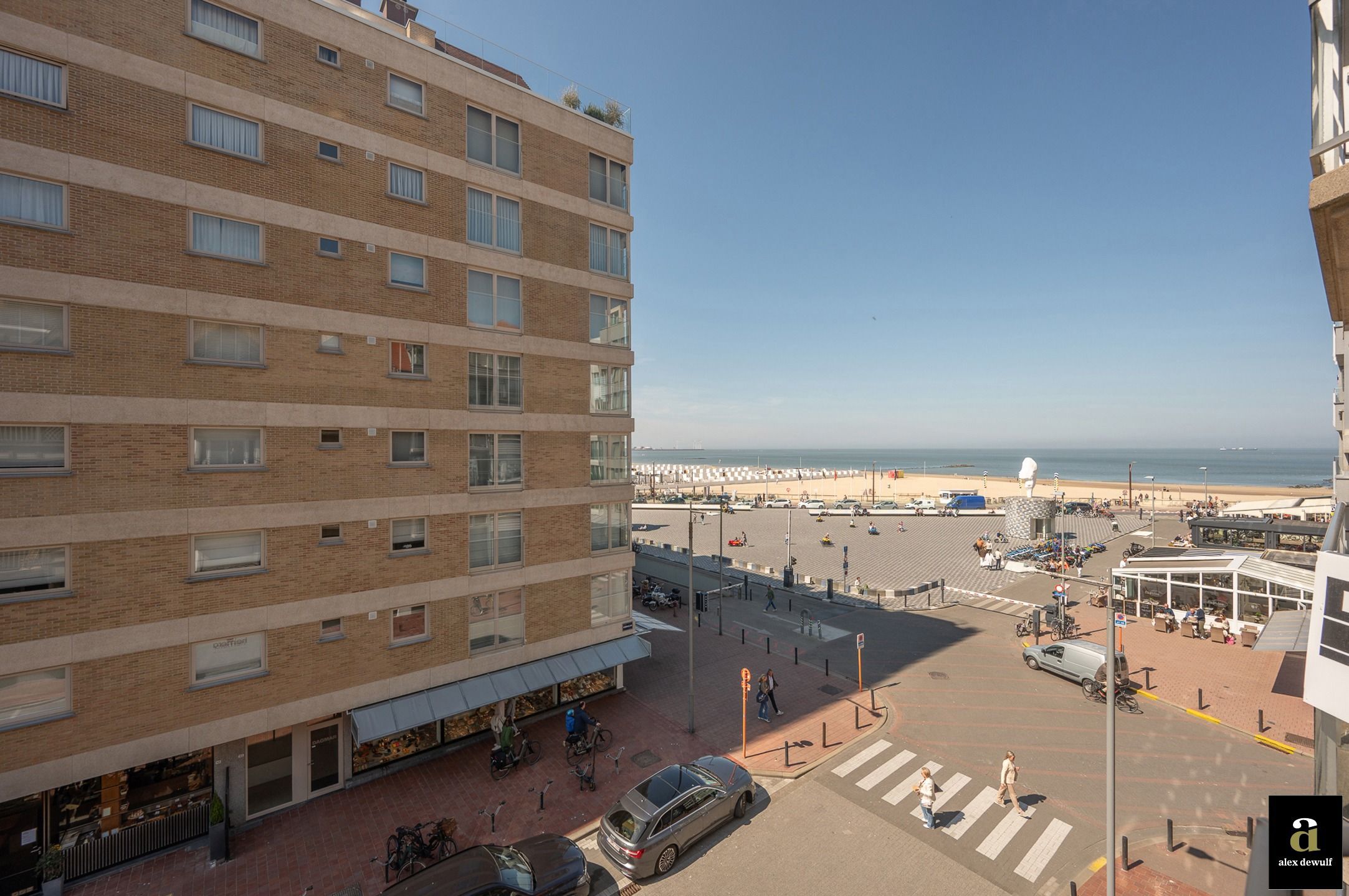 Ruim appartement gelegen op 30 meter van Zeedijk en Rubensplein [Knokke - Albertstrand]. foto 3