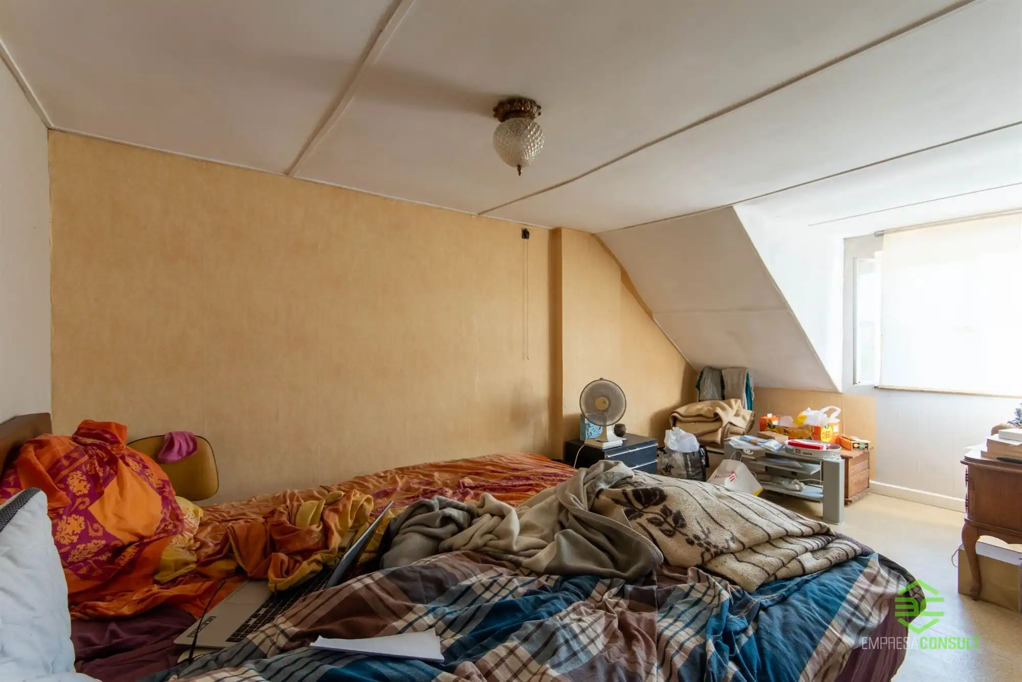 Te renoveren woning met ruime tuin op een rustige ligging! foto 7