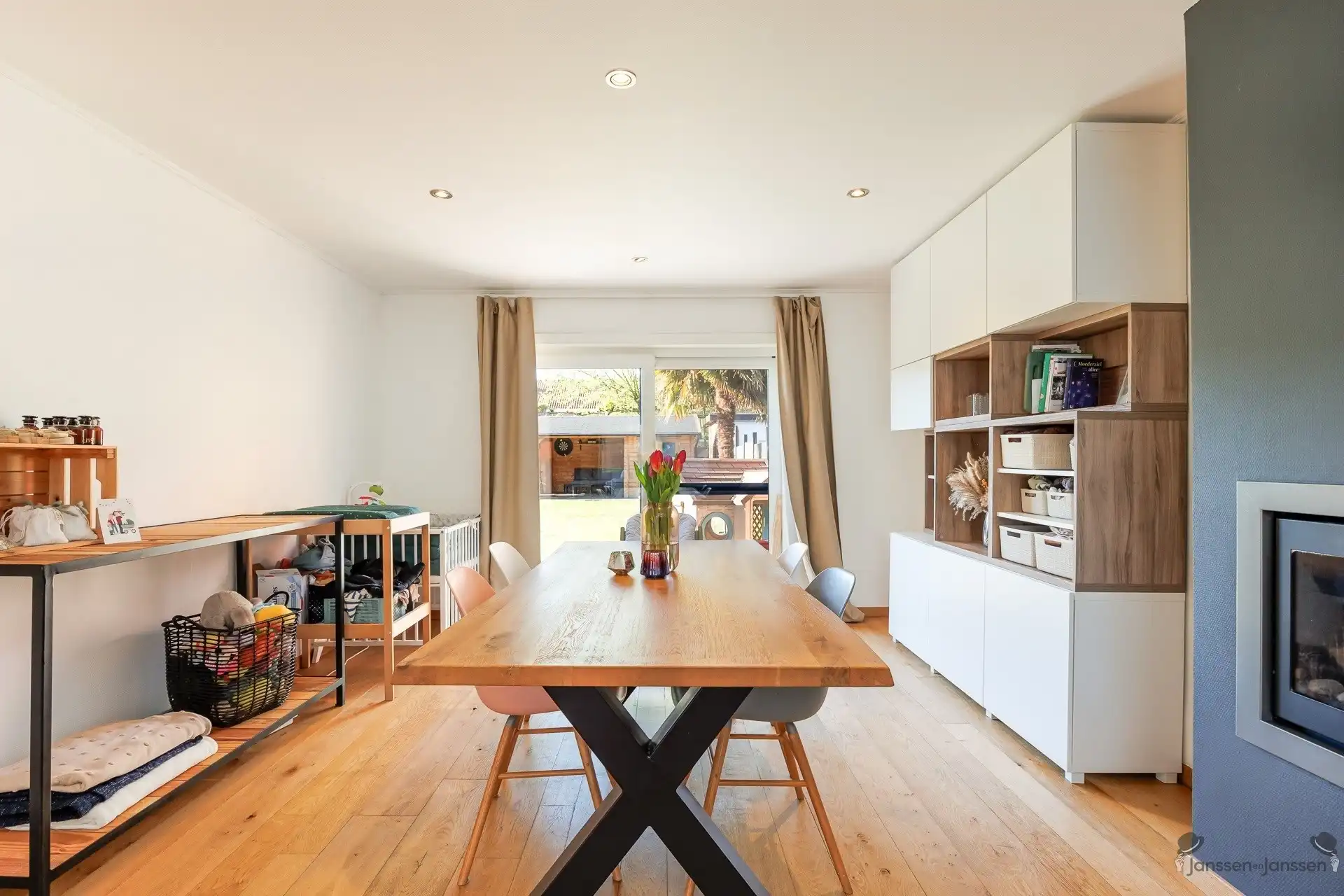 halfopen bebouwing met 3 slpkmrs & tuin foto 3