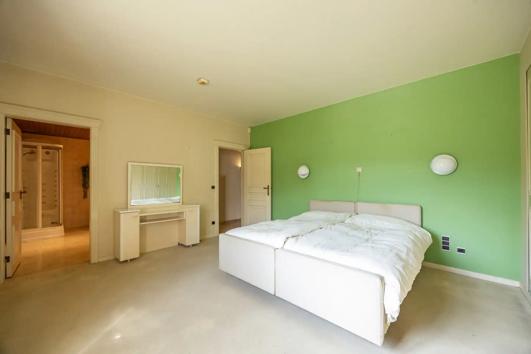 Ruime te renoveren  gelijkvloerse villa met vrij uitzicht foto 13