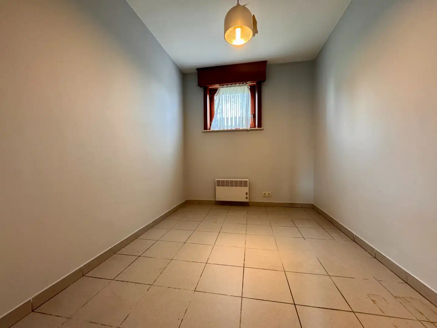 Ruim en lichtrijk appartement met 3 slaapkamers in Koolskamp foto 16