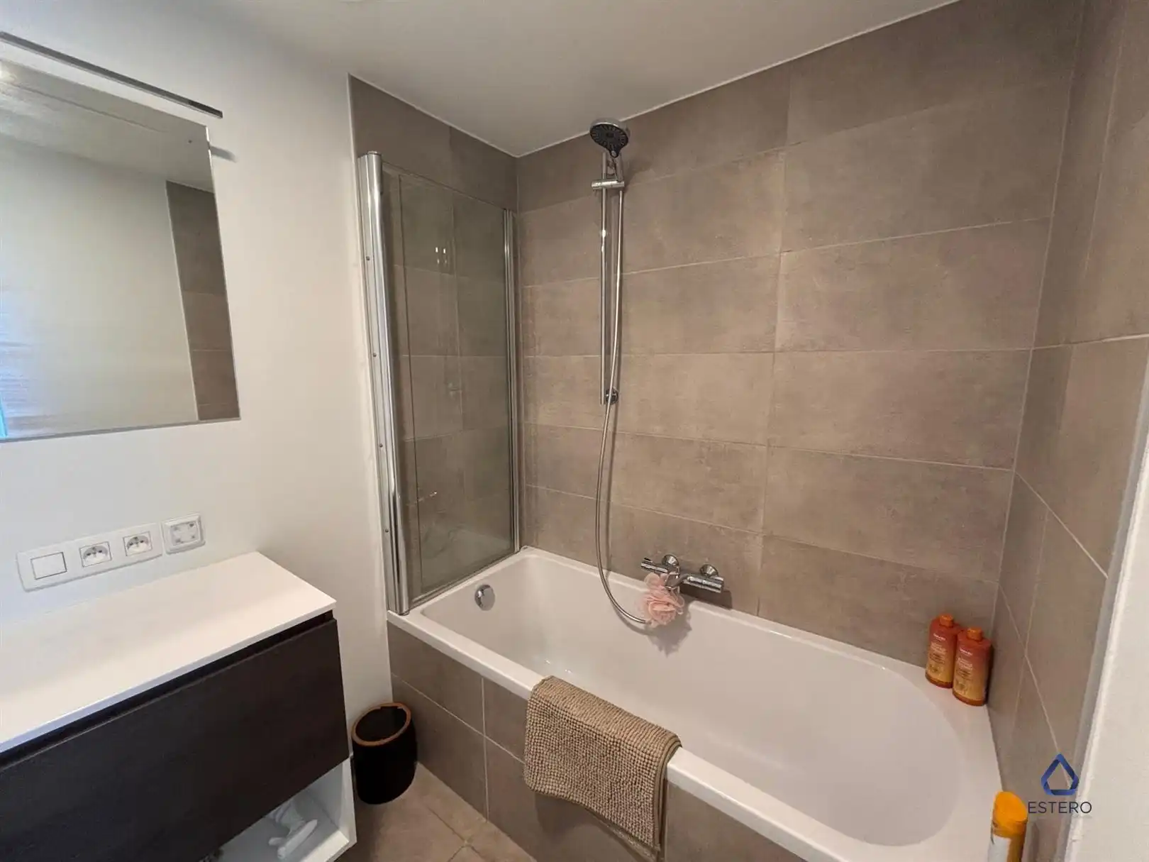 Modern 1 Slaapkamer appartement in hartje Aalst foto 7