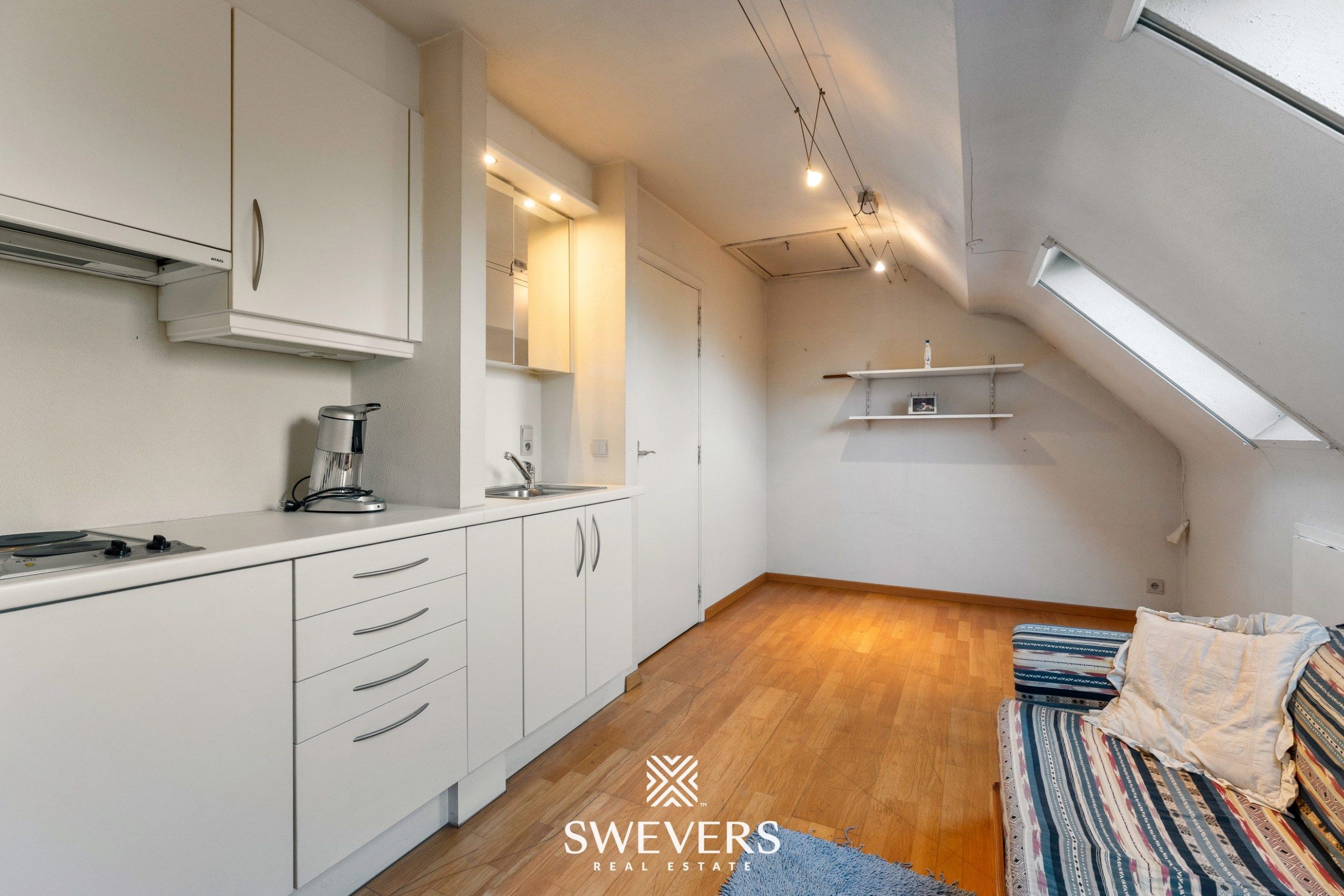 Op te frissen gezinswoning met werkplaats in centrum Helchteren foto 24