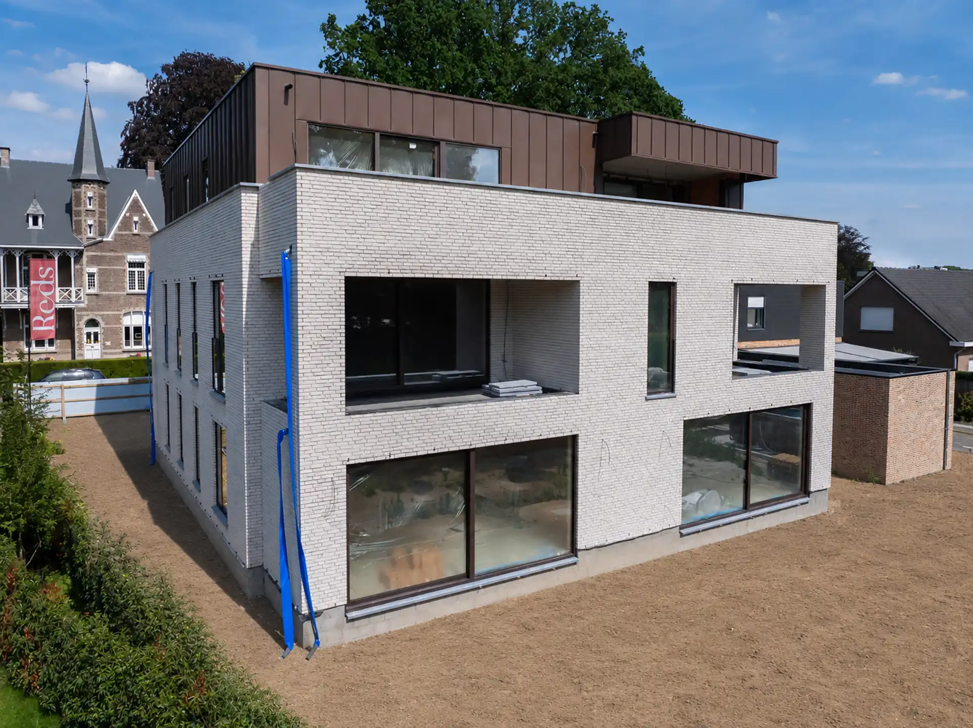 Appartement te koop foto {{pictureIndex}}