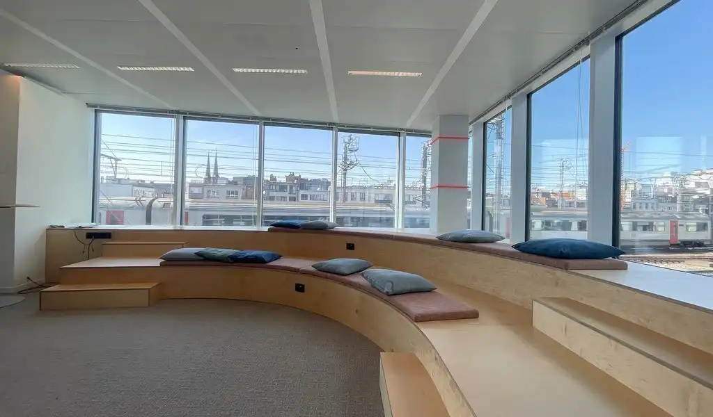 Duurzame kantoren te huur aan het station Antwerpen-Centraal foto 13