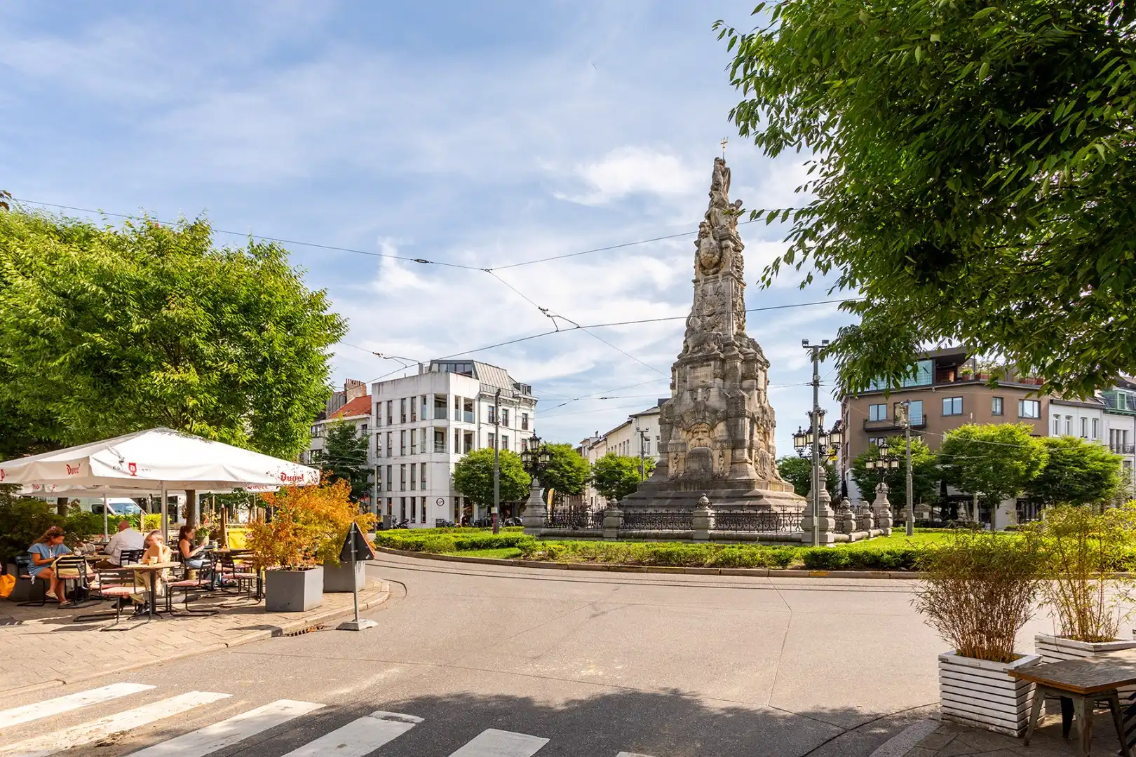 Stijlvol gemeubelde studio aan de Marnixplaats foto 12