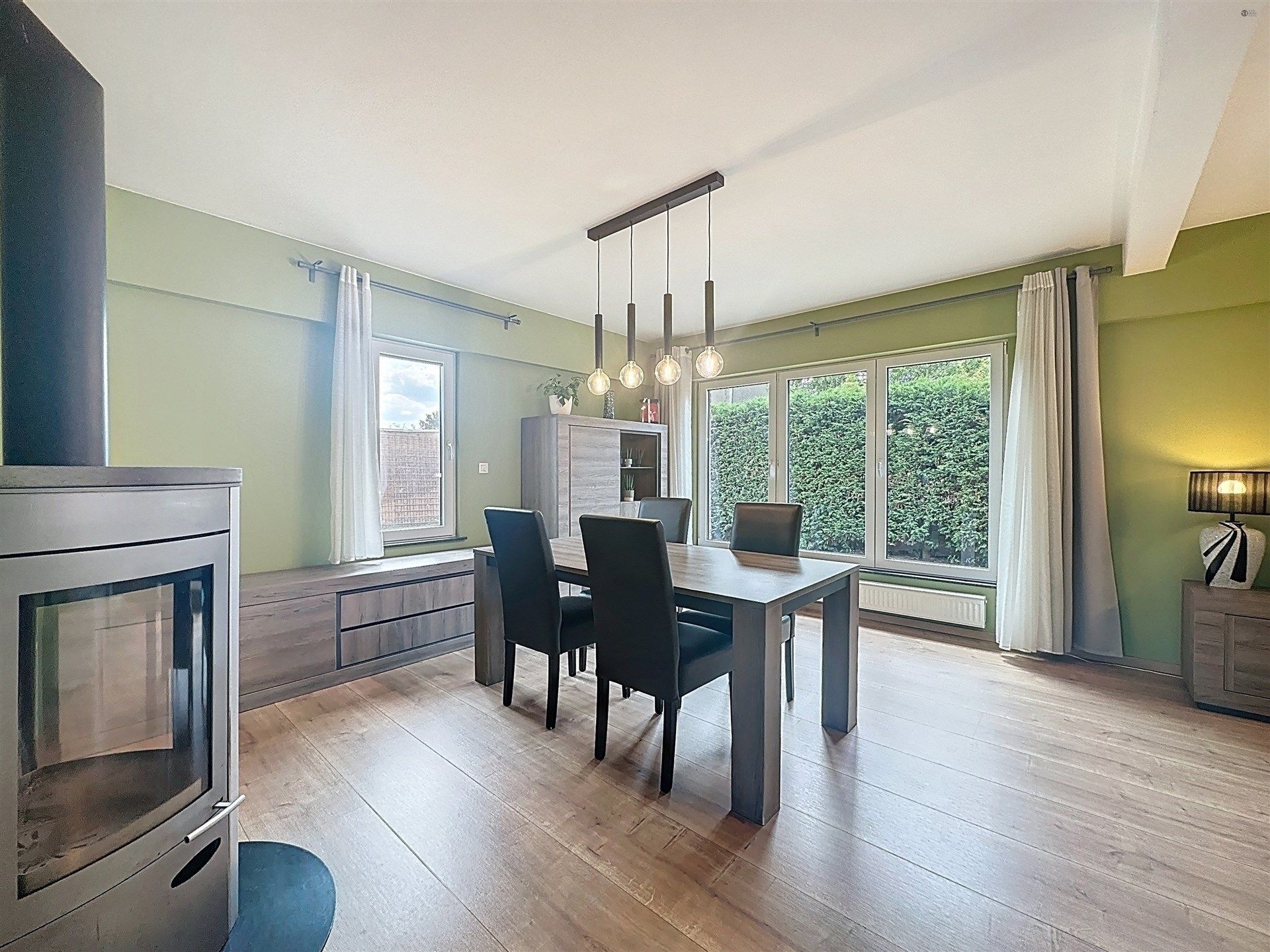 Instapklare woning met 4 slp en garage op perceel van 785m² foto 4