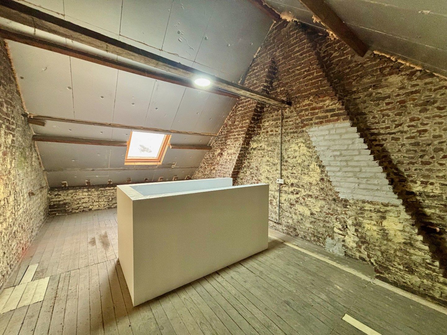 VOLLEDIG GERENOVEERDE EN ENERGIEZUINIGE WONING (EPC B) MET 3 SLPKS (4 MOGELIJK) foto 15