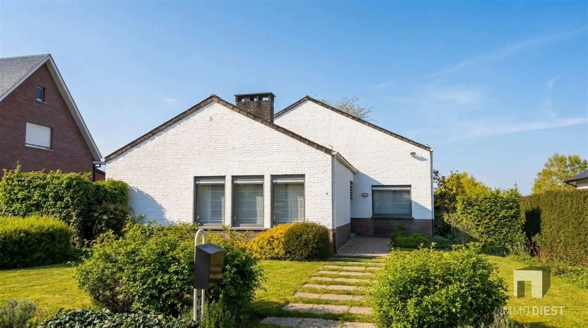 Hoofdfoto van de publicatie: Gezinswoning met 4 slaapkamers en mooie tuin