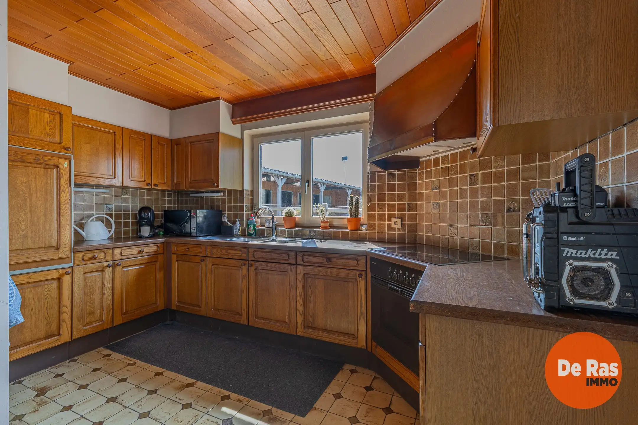 LEBBEKE - Charmante woning met paardenaccommodatie. foto 9