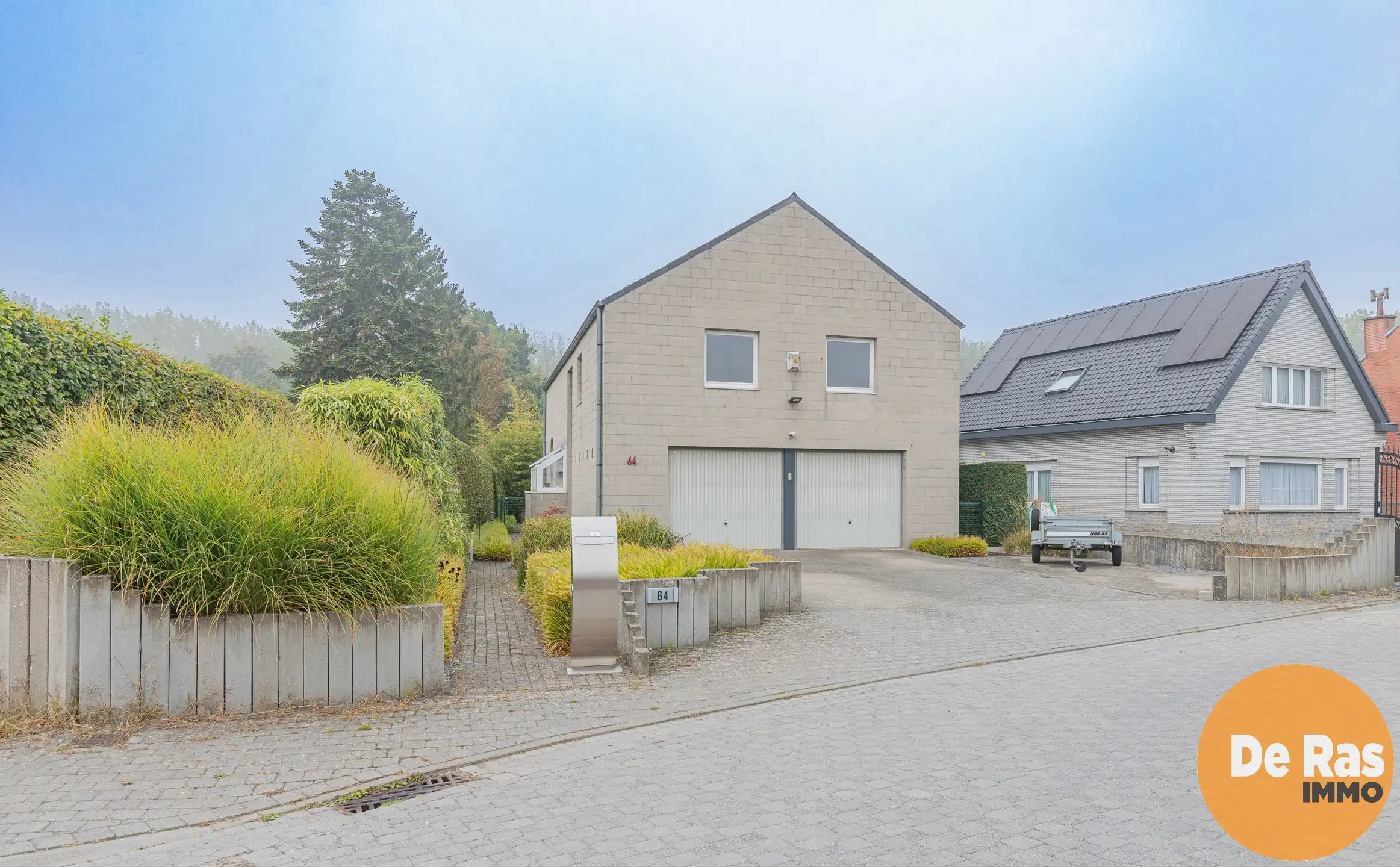 Hoofdfoto van de publicatie: EREMBODEGEM- Ruime gezinswoning met tuin en weide 