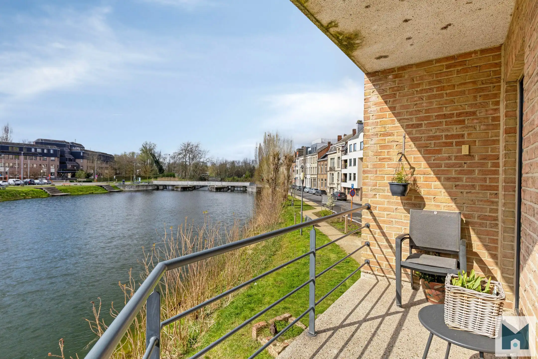 Lichtrijk app. met 2 slpks en prachtig zicht op het water! foto 14