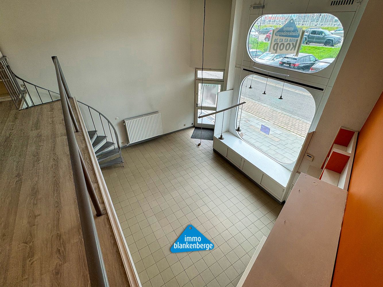 Gelijkvloers Handelszaak met Vergaderzaal en Opslagruimte foto 10