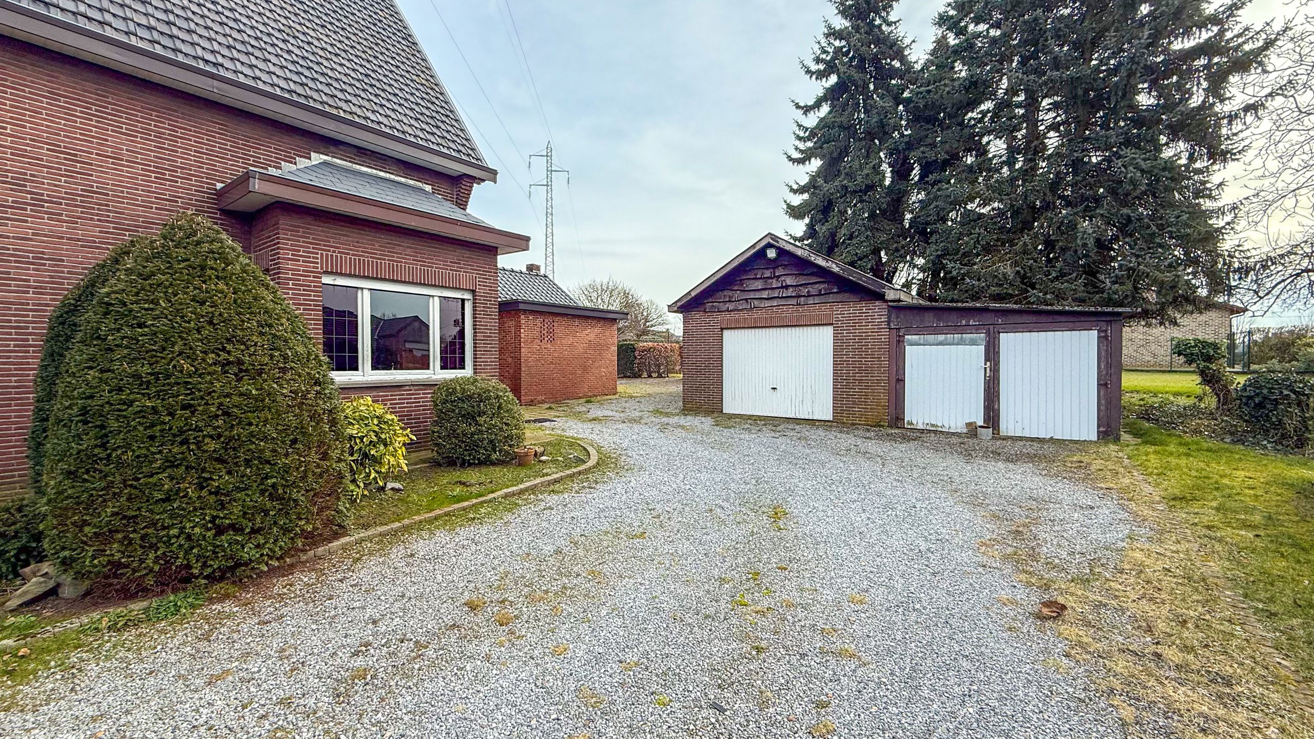 Rustig gelegen woning met 3 slaapkamers en ruim perceel! foto 24
