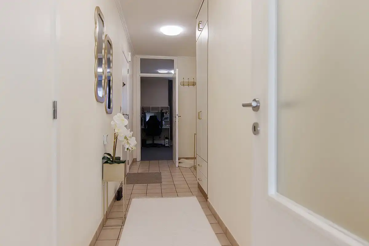 Verzorgd appartement met 2 slaapkamers,  groot terras en lift foto 9