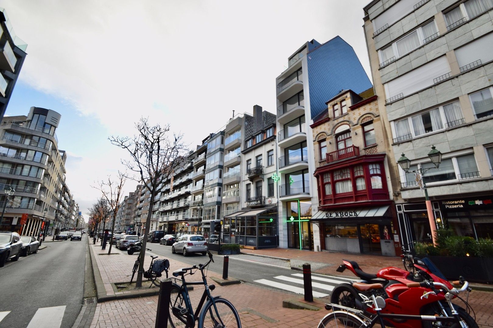 Prachtig nieuwbouw appartement met zijdelings zeezicht in het centrum van Knokke. foto 15