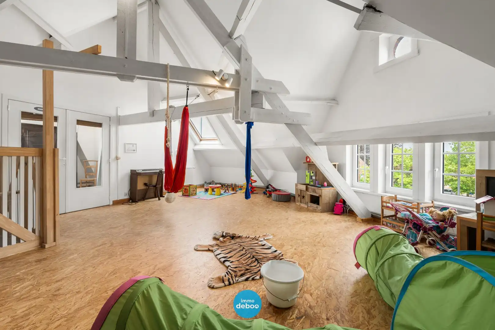 Uitzonderlijk ruime polyvalente woning met zuidgerichte tuin foto 27