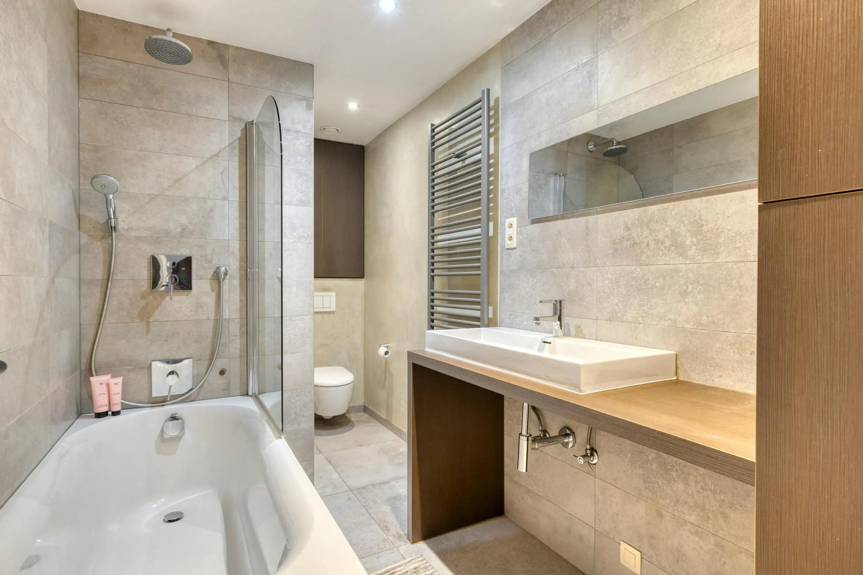Instapklare bungalow op 898m² te koop in Wevelgem! foto 14