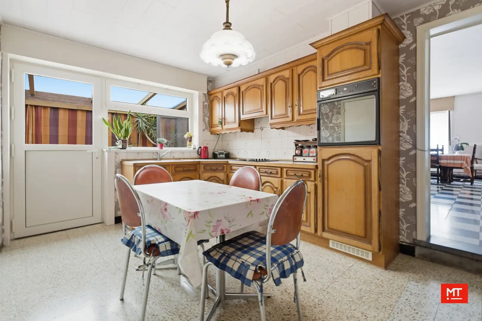 Te renoveren alleenstaande woning op een landelijke locatie in Wijtschate foto 9